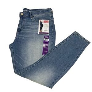 NWT Levi’s Signature Women’s Modern Skinny Jeans 16